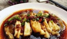 网红吃的整个茄瓜怎么做,网红同款！一招轻松学会茄瓜美味新吃法